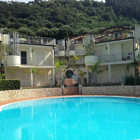 La Terrazza Di Pizzo Lägenhet