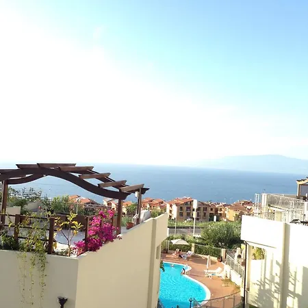La Terrazza Di Pizzo Lägenhet