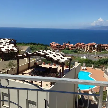 La Terrazza Di Pizzo Lägenhet *